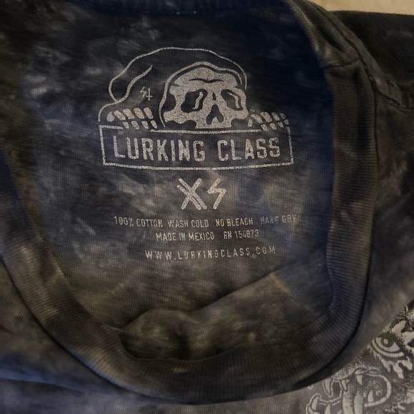 Zumiez Lurking Class shirt size XS - Picture 4 of 4